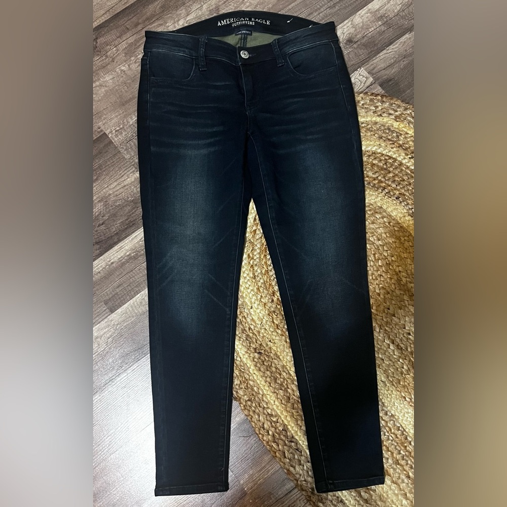 American Eagle Outfitters Women’s Skinny Jeans — Washed Black